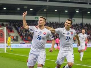 Slovensko jednoznačne zdolalo Škótsko, góly strelili Mak a Nemec