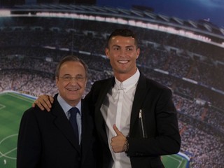 Cristiano Ronaldo len pred pár dňami spolu s prezidentom Realu Madrid Florentinom Pérezom oznámil predĺženie svojej zmluvy s klubom do roku 2021.
