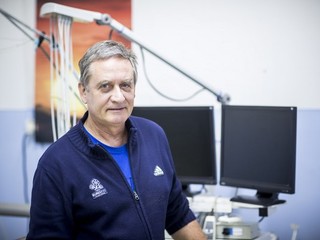 Pavel Malovič, známy telovýchovný lekár, ktorý je aj dopingovým komisárom Európskej futbalovej asociácie (UEFA). V Európe patrí medzi služobne najstarších reprezentačných lekárov. Dnes je prednosta Ústavu telovýchovného lekárstva Slovenskej zdravotníckej univerzity.

