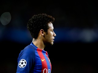 Bude najdrahším hráčom histórie? Neymar mal spoluhráčom oznámiť svoj prestup do PSG