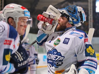 Hokejové Brno obhájilo český titul, v jeho drese sa z triumfu radujú aj traja Slováci