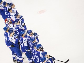 Hráči Slovenska po prehre s Kanadou na MS v hokeji 2019.