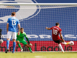 Bruno Fernandes strieľa rozhodujúci gól.