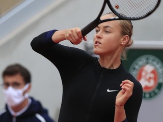 Schmiedlová na Roland Garros zdolala bývalú svetovú jednotku a vyzve finalistku US Open