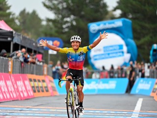 Jonathan Caicedo vyhral 3. etapu na Giro d'Italia 2020.