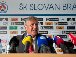 Do korupcie v českom futbale má byť zapletený aj bývalý tréner Slovana