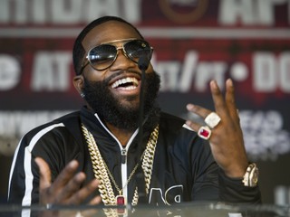 Broner má opäť problémy.