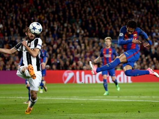Barcelona v Lige majstrov končí, Juventusu nedala v dvojzápase gól