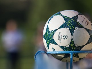 IV. a V. futbalová liga: Diváci videli aj zápas s pätnástimi gólmi