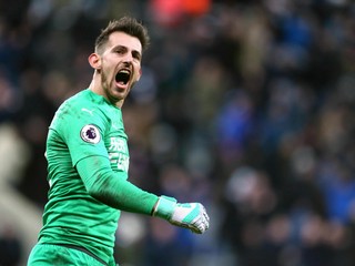 Brankár Martin Dúbravka z Newcastle United.