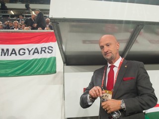 Tréner Maďarska Marco Rossi počas kvalifikačného zápasu proti Slovensku.
