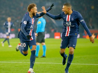 Kylian Mbappé (vpravo) a Neymar.