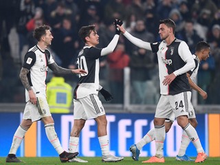 Paulo Dybala (v strede) po strelenom góle.