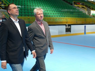 Tréner Vlci Žilina Dušan Gregor (vpravo) a predseda predstavenstva Rastislav Chovanec.