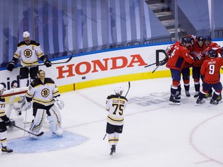 Hokejisti Capitals sa tešia z gólu do siete Bostonu.