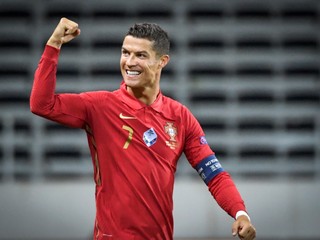Ronaldo strelil úžasné góly a pokoril míľnik, Francúzi zdolali Chorvátov