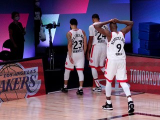 Hráči Toronto Raptors po zápase.