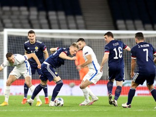 Momentka zo zápasu Škótsko - Slovensko.