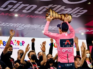 Tao Geoghegan Hart na Giro d'Italia 2020.