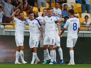 Ilustračný záber na hráčov Dynama Kyjev. 