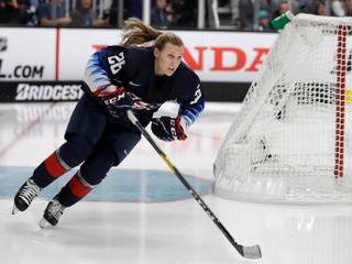 Kendall Coyneová Schofieldová počas hokejového All-Stars.