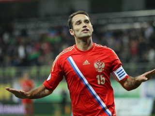 Ruský futbalista Roman Širokov.