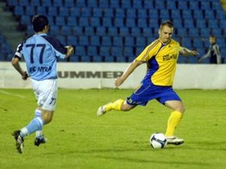 Kapitán. P. Bašista verí v postup i v peknú návštevu.