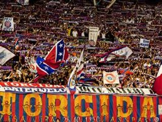 Fanúšikovia Hajduku celý zápas povzbudzovali svojich hráčov, po prehre im však nič nedarovali.