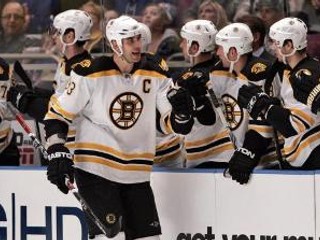 Zdeno Chára chce doviesť Boston Bruins k zisku Stanleyho pohára.