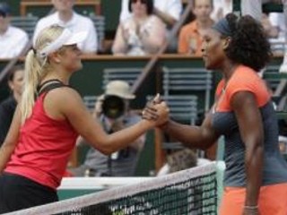 Serena Williamsová vyradila jasným spôsobom Aleksandru Wozniakovú.