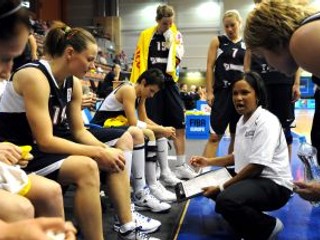 Slovenky vstúpili do turnaja víťazne.