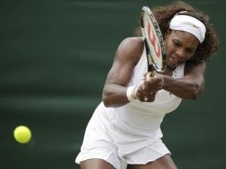Serena Williamsová nedala šancu Daniele Hantuchovej a postúpila do štvrťfinále Wimbledonu.