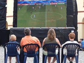 Zaujímavé počínanie kompetetntých. Prenos nebude, ukrátení sú priaznivci oboch tímov.