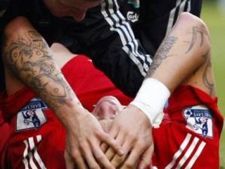 Rekonvalescencia slovenského futbalového reprezentanta Martina Škrtela je v dobrom štádiu.