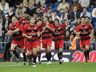 Futbalisti treťoligového Realu Union Irun vyradili v španielskom pohári giganta Real Madrid.