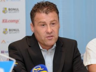 Pavel Hapal odchádza z trénerskej lavičky Nitry.