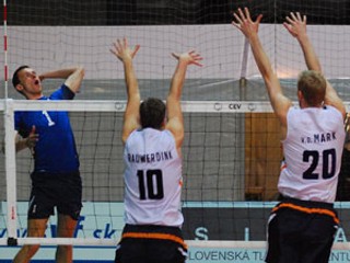 Slovenskí volejbalisti zdolali Portugalsko 3:2.