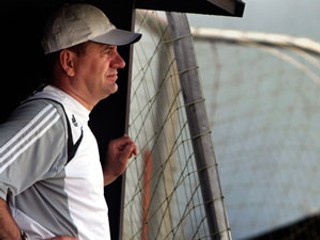 Tréner Petržalky Vladimír Weiss.