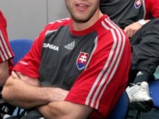 Útočník Norimbergu Róbert Vittek.