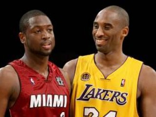 Z nočného súboja dvoch superhviezd medzi Dwyanom Wadom a Kobem Bryantom vyšiel víťazne druhý menovaný, ktorého tím vyhral už desiaty zápas za sebou.