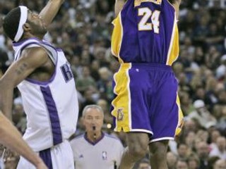 Kobe Bryant dnes nastrieľal 34 bodov.