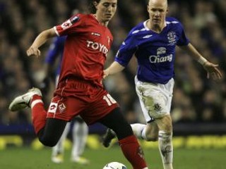 Everton dokázal v súboji s Fiorentinou zmazať 2-gólové manko z prého zápasu, do štvrťfinále sa ale napokon nepozrie. Hráči talianskeho tímu mali v penaltovom rozstrele pevnejšie nervy.