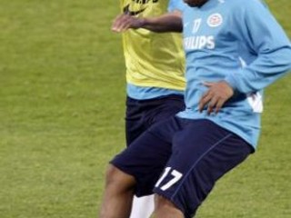 Futbalisti PSV Eindhoven sa pripravujú na odvetný duel proti AC Fiorentina.