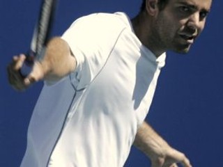 Legendárny Pete Sampras by podľa najlepšieho tenistu súčasnosti Rogera Federera patril aj v tejto dobe do prvej päťky mužského renkingu.