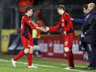 Slovenský obranca Vratislav Greško nastúpil do zápasu medzi jeho Leverkusenom a pražskou Spartou v 83. minúte.