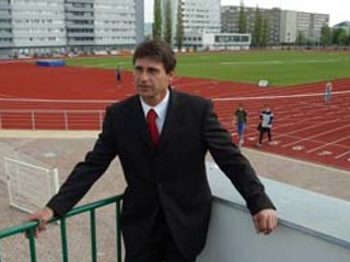 Jan Železný tam, kde sa cíti najlepšie – na atletickom štadióne.