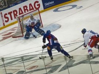 Slováci zdolali Čechov na ich ľade.
