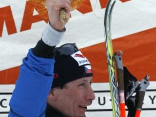 Lukáš Bauer pri oslave víťazstva.