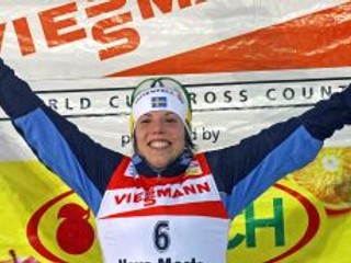 Nové Město na Moravě dnes videlo v pretekoch na 10 km víťazstvo Charlotte Kallaovej.