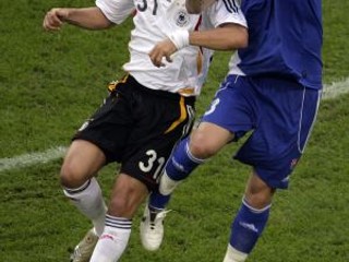 Martin Škrtel by mal podpísať s Liverpoolom 4.5 ročnú zmluvu.